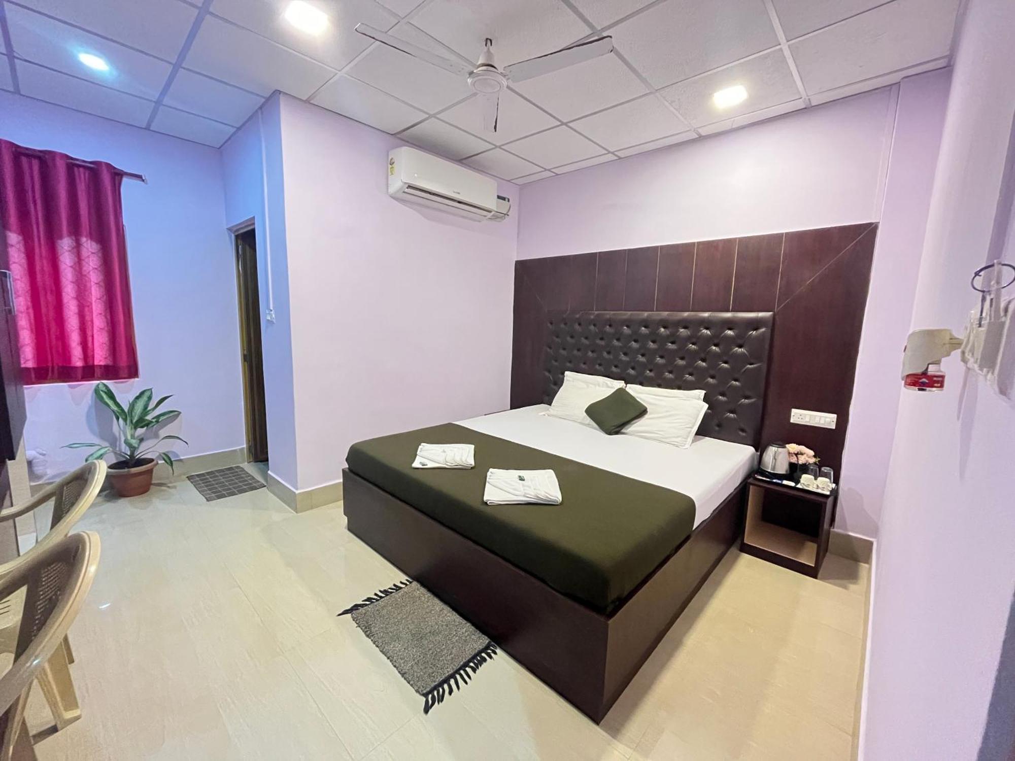 Отель Purnima Residency Lakshmanpur Номер фото